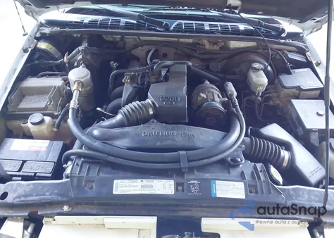 1999 GMC Sonoma Sls from USA, damaged, VIN 1GTCS194XX8501346